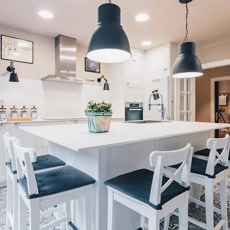 Neguri Geltokia By People *